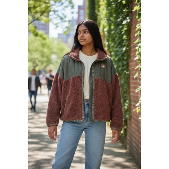 BUC-EE'S Jackets & Blazers - Buc-ee's Western Sherpa Fleece Zip Jacket Medium Aztec Trim Cozy Boho Outdoor